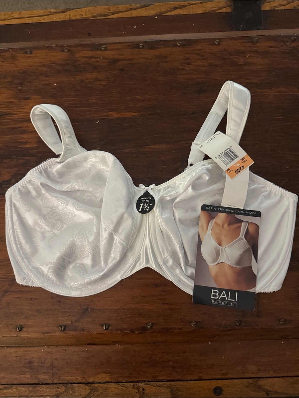 Bali Satin Tracings Minimizer Bra White NWT 42DD